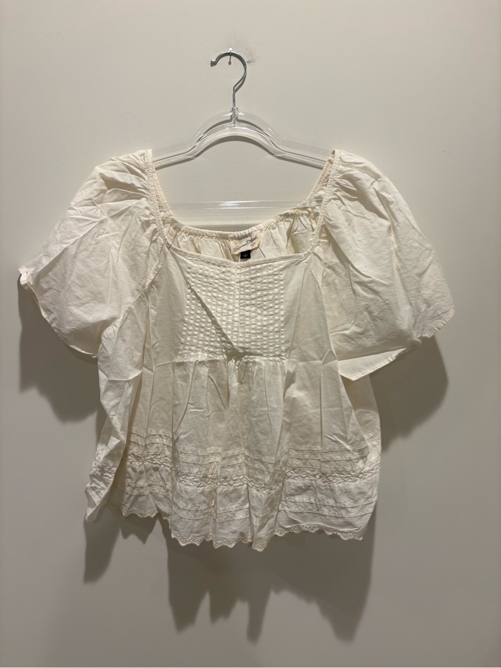 Universal Thread White Puff Sleeve Peasant Top
